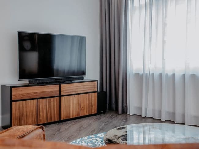 Corner Suite — corner suite 05