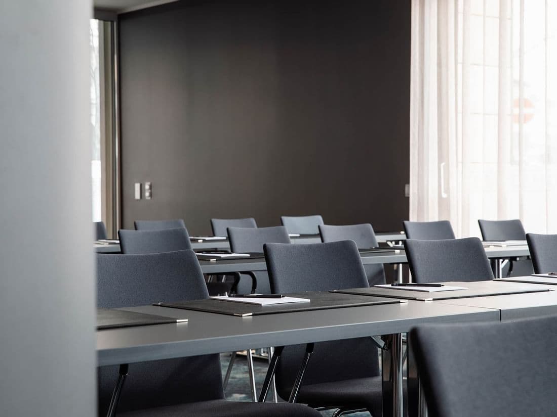 Tagungsraum B5 — meeting room b5 05