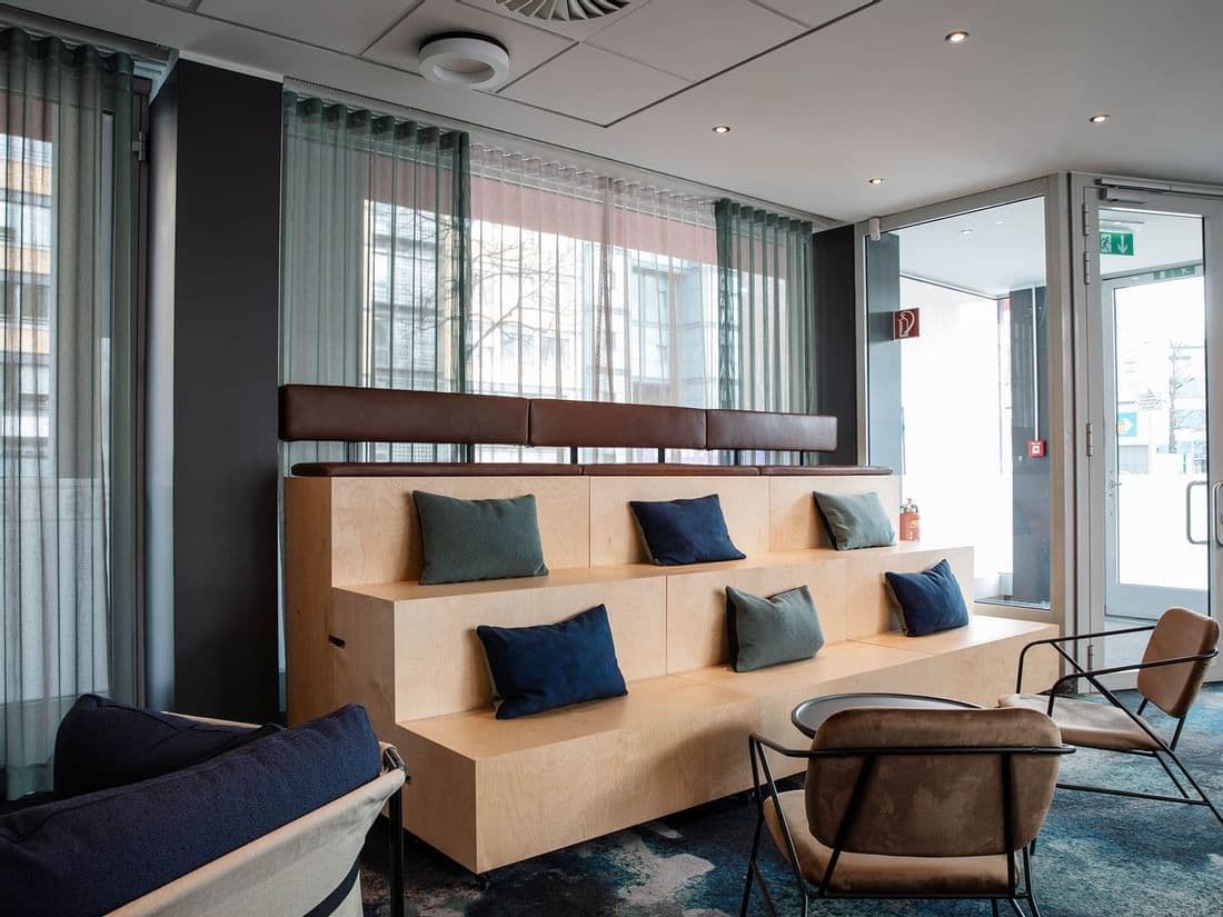Tagungsraum B5 — meeting room b5 10