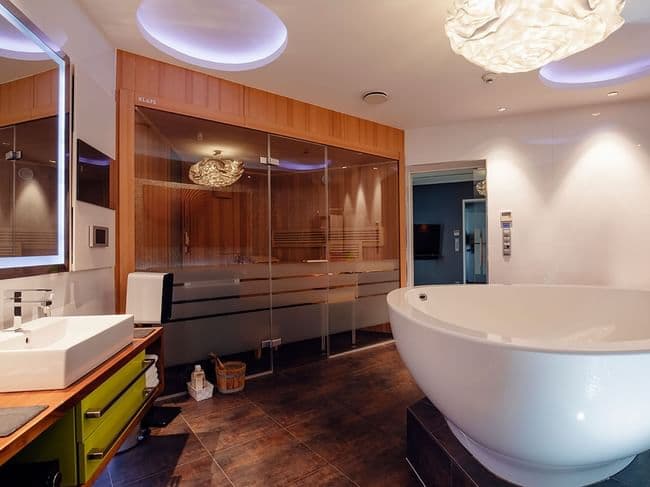 Studio 45 — suite 45 123