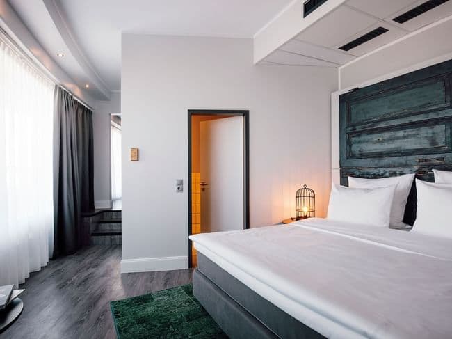 Suite — One Bedroom — suite one bedroom 08