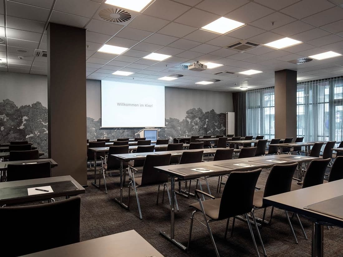 Meeting Room C4 — meeting room c4 01